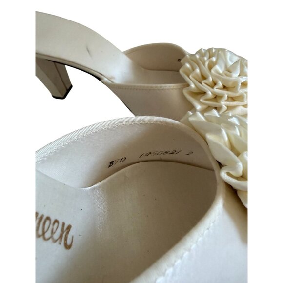 DANIEL GREEN Vintage Cream Satin Rosette Slippers Heels Sz 7 NEW NWOB - Picture 4 of 9